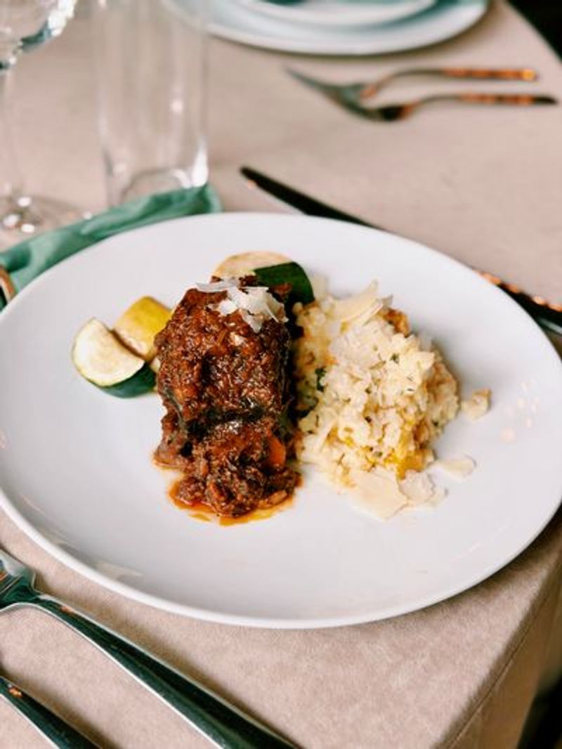 Hank's Catering
