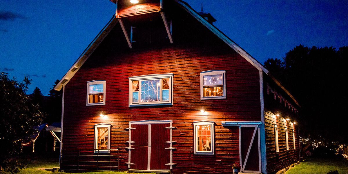 Roys Barn and Lodge