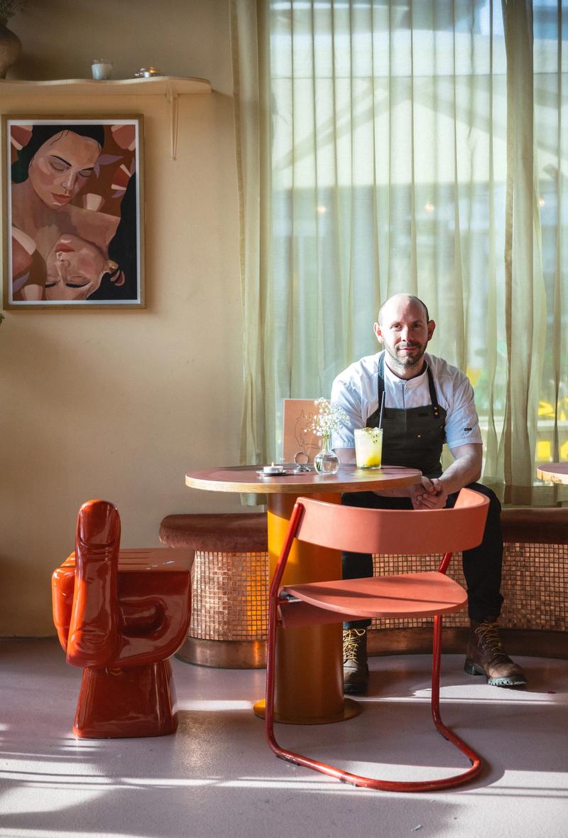 Snik deg inn på Varemottaket med Daniel