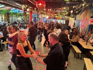 Bachata hos Barcode Street Food