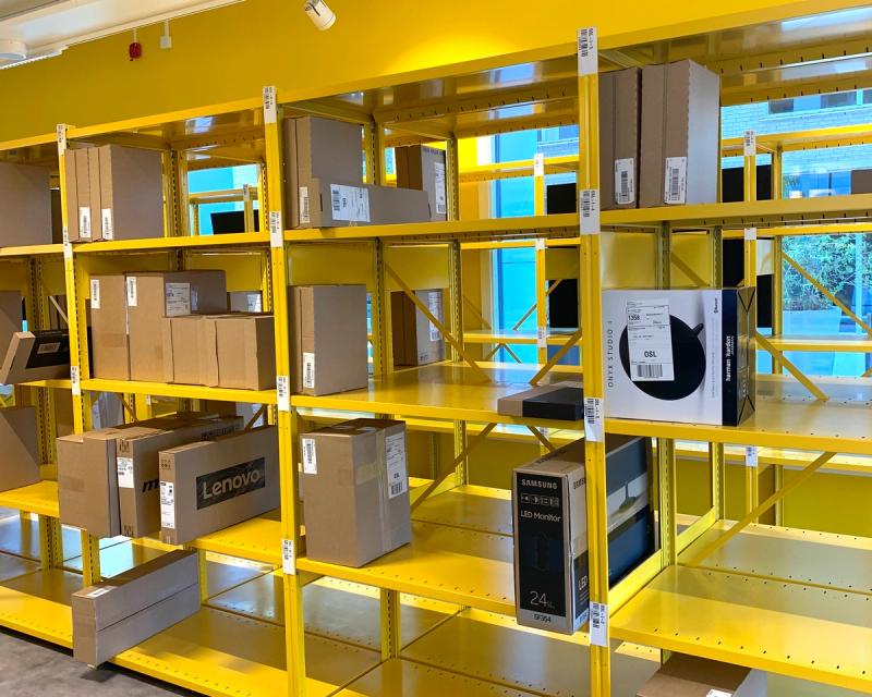 Komplett åpner pick-up-point