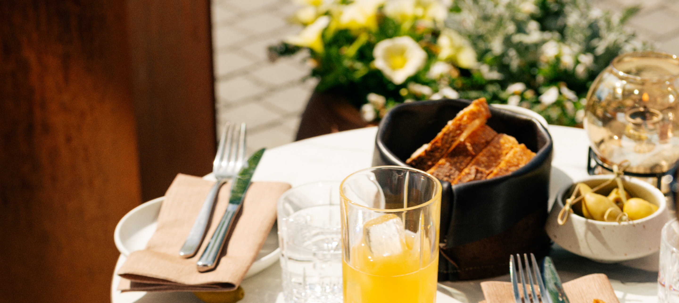 Fullsize background image