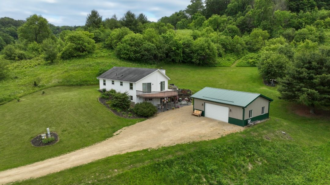 Driftless Ridge Recreational Retreat