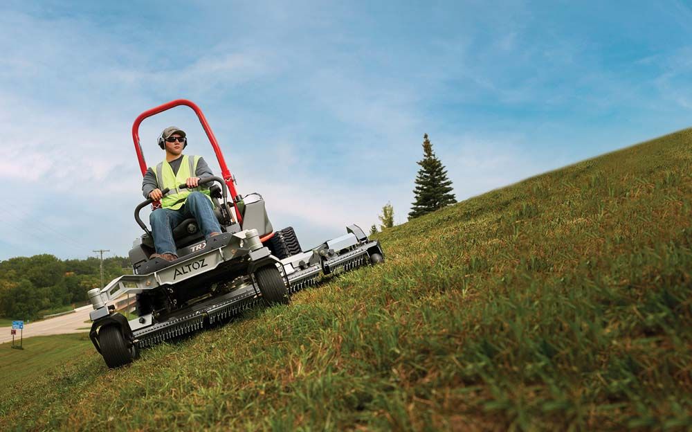 The perfect Toro blade for the ultimate seasonal productivity