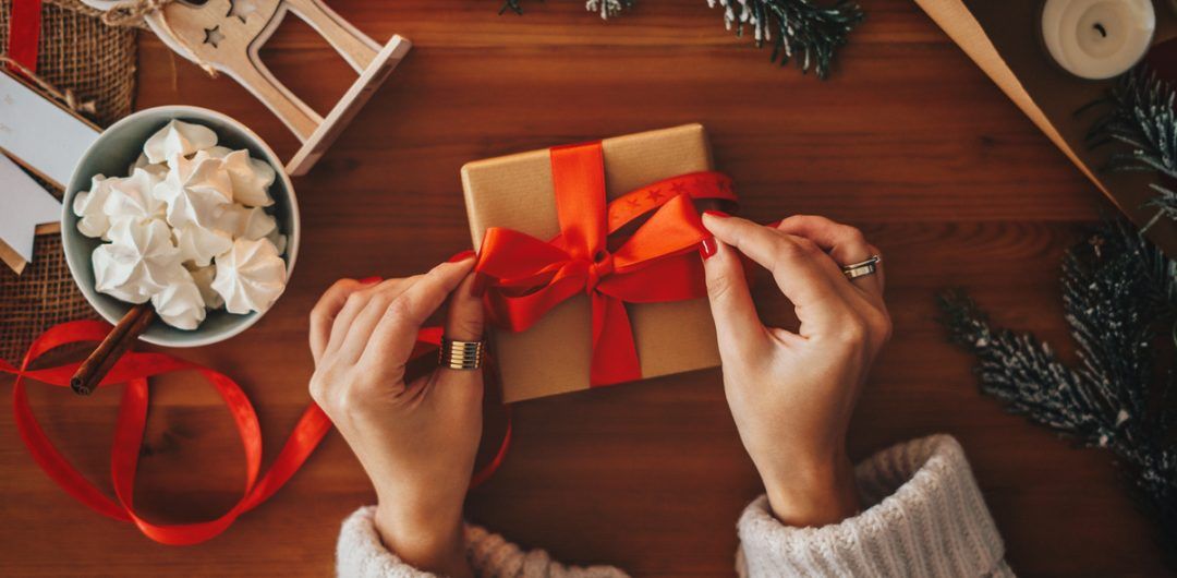 10 Ideas to Simplify Holiday Gift-Giving