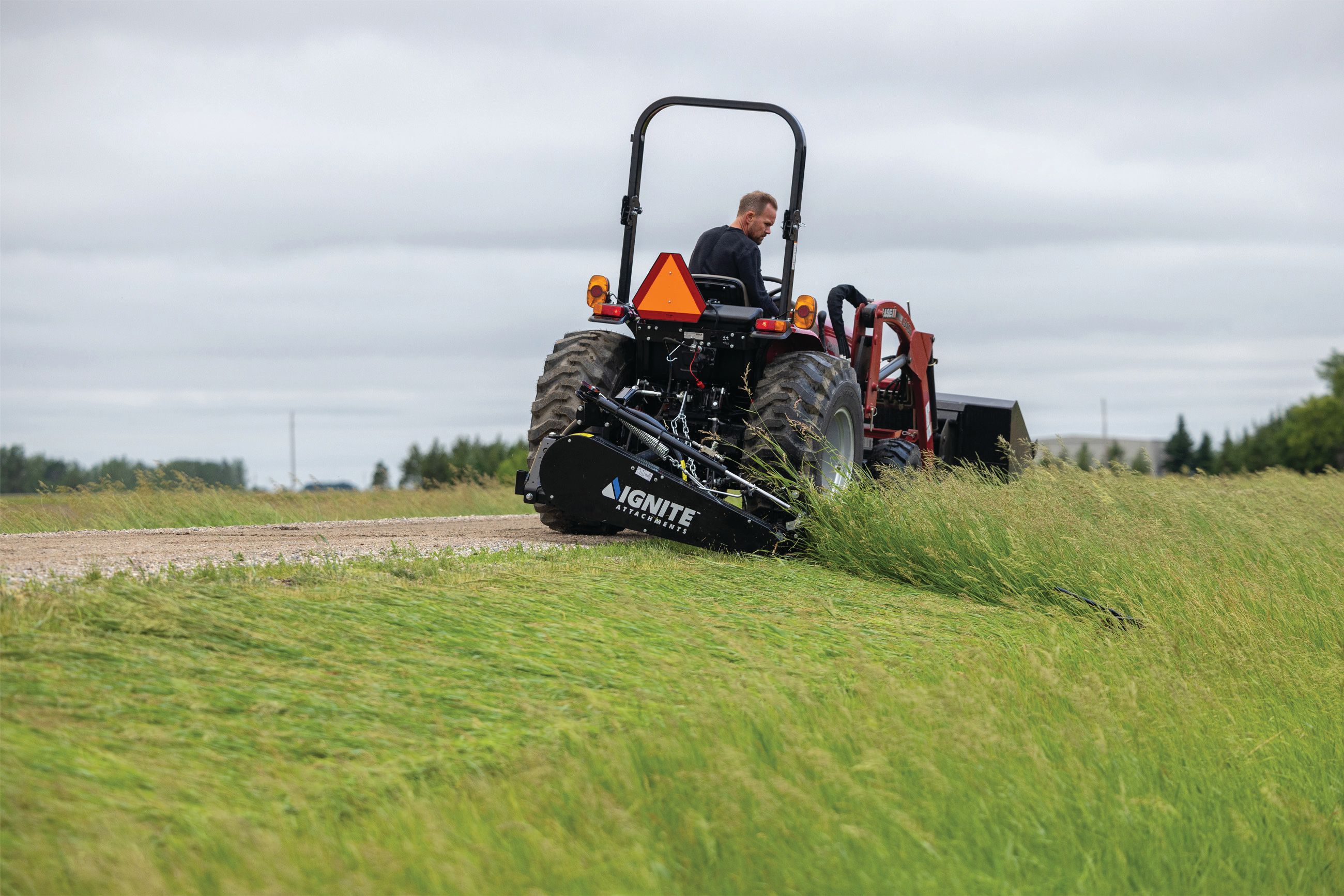 Latest Acreage Tools: Sickle Bar Mower, Nutrient Efficiency and Utility Tractors