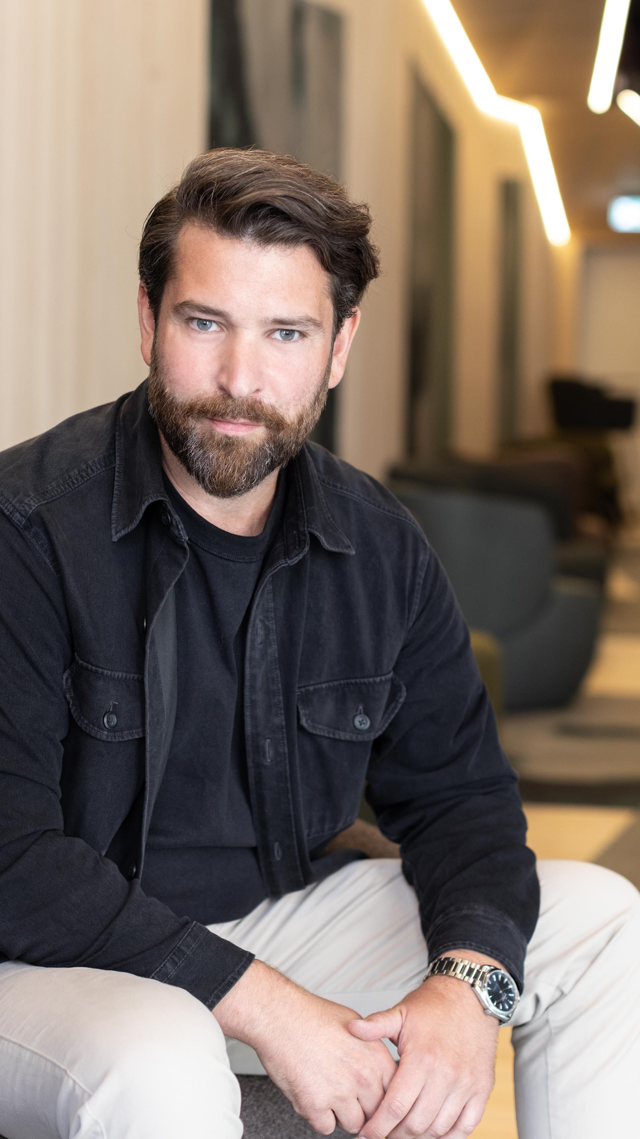 Dennis Stompfe, Senior Marketing Manager