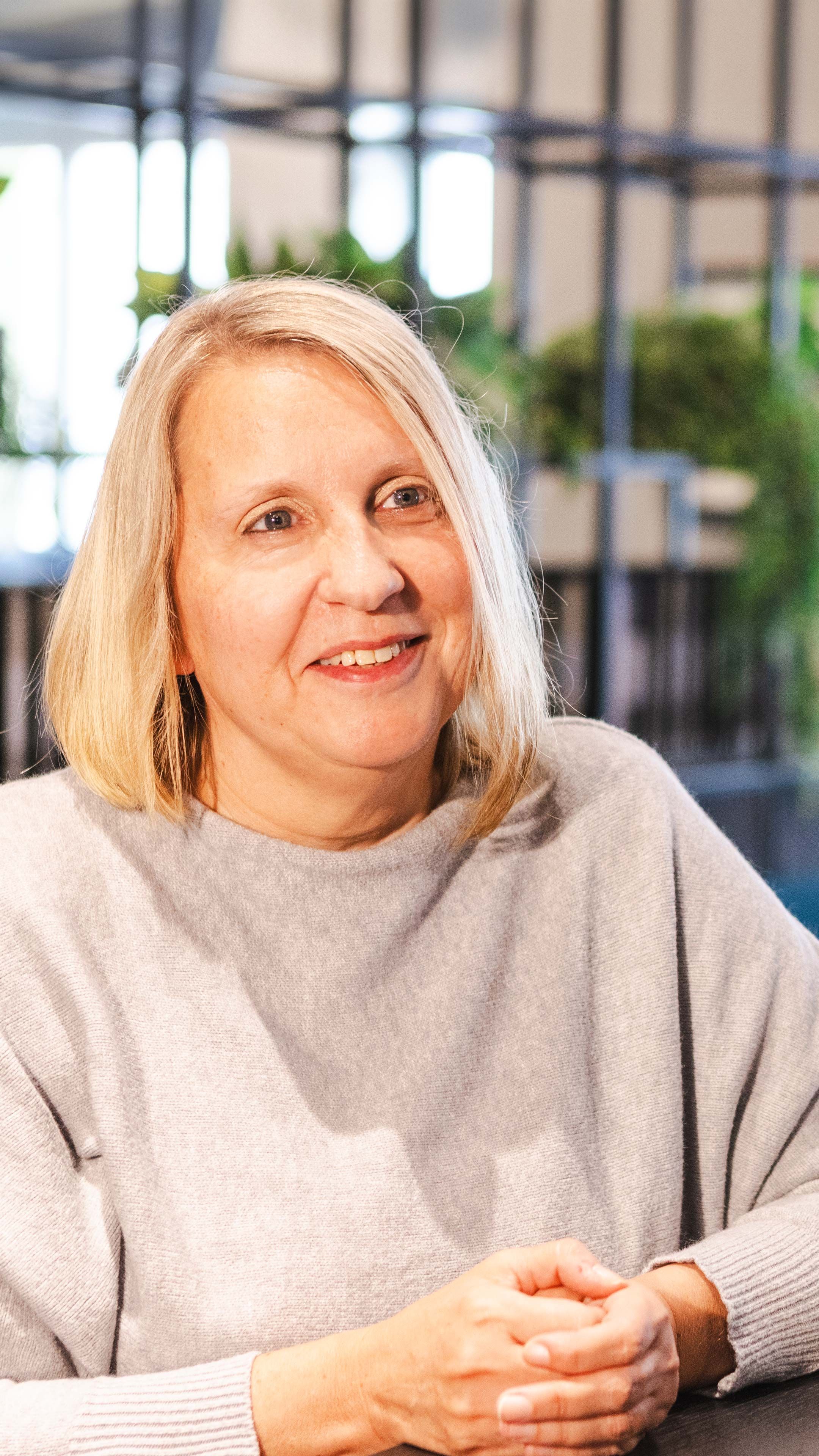 Anja Därr, Senior Accountant