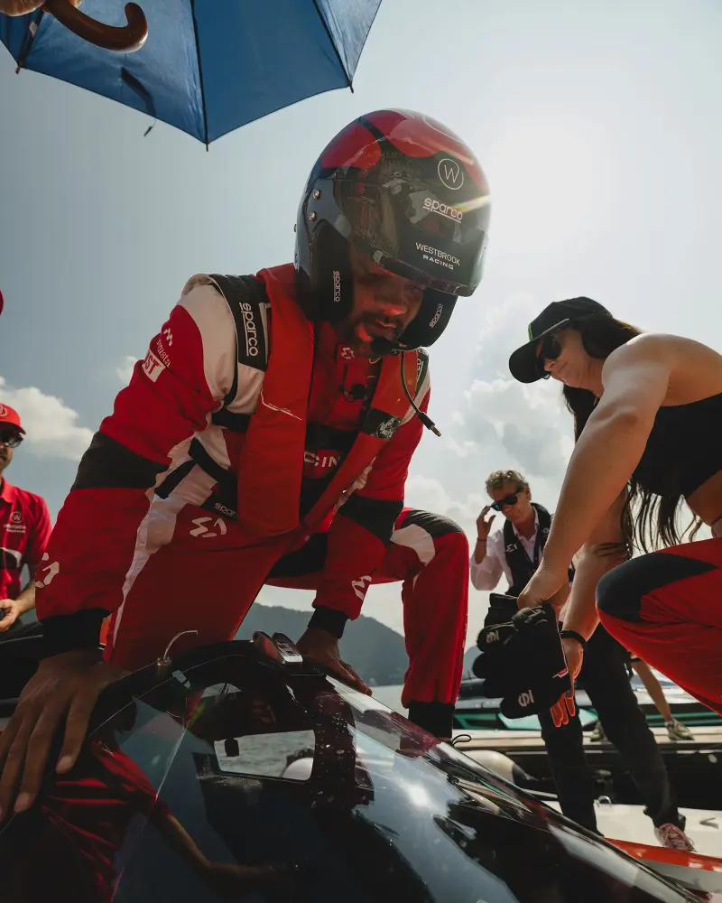 Acqua Fiuggi Official Water Partner di Westbrook Racing nel Campionato UIM E1