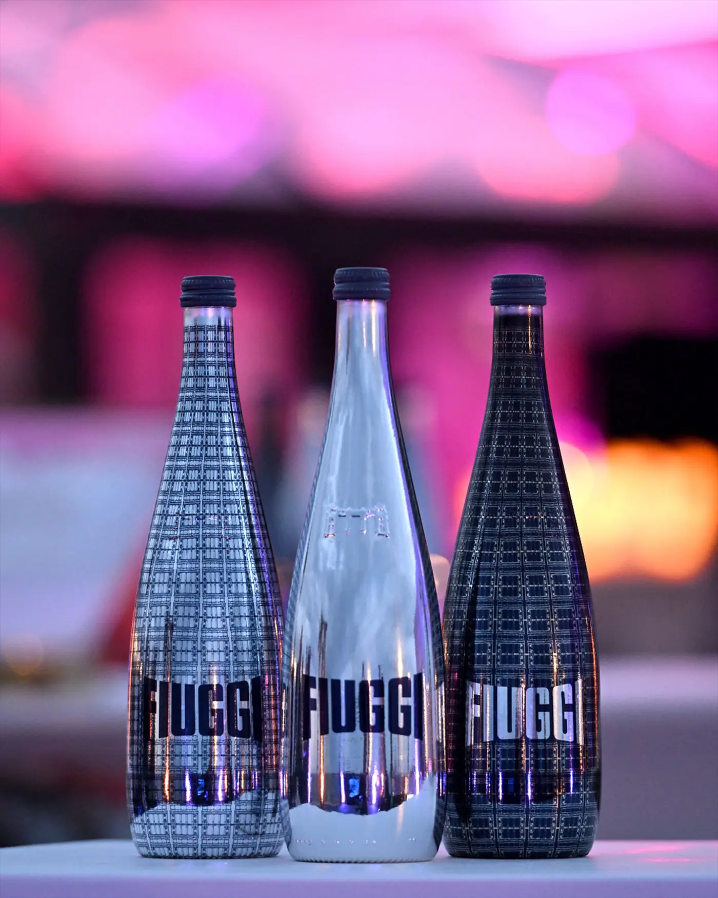Bottiglia da collezione Acqua Fiuggi Limited Edition in scena