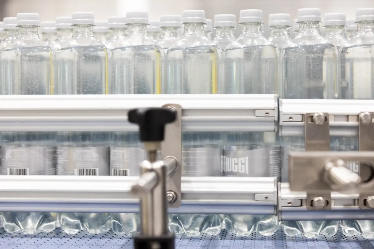 Le persone di Acqua Fiuggi negli spazi rinnovati dello stabilimento