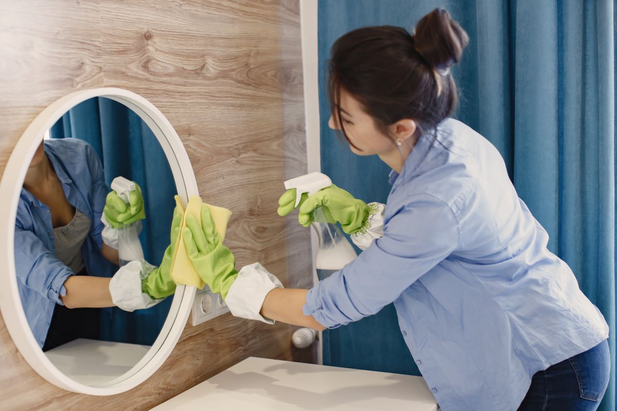 Preparing Your Home for Sale: The Deep Cleaning Details Buyers Notice First