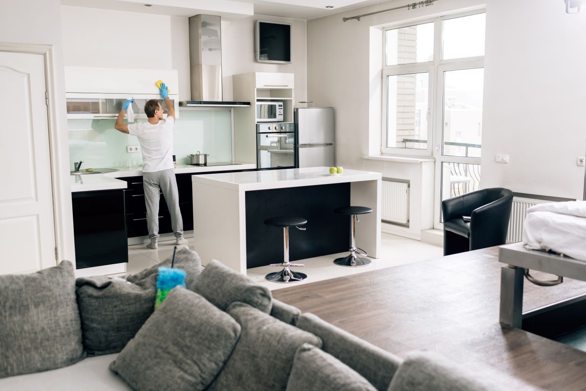 The "Lock-and-Leave" Luxury: Seasonal Care for Secondary Residences