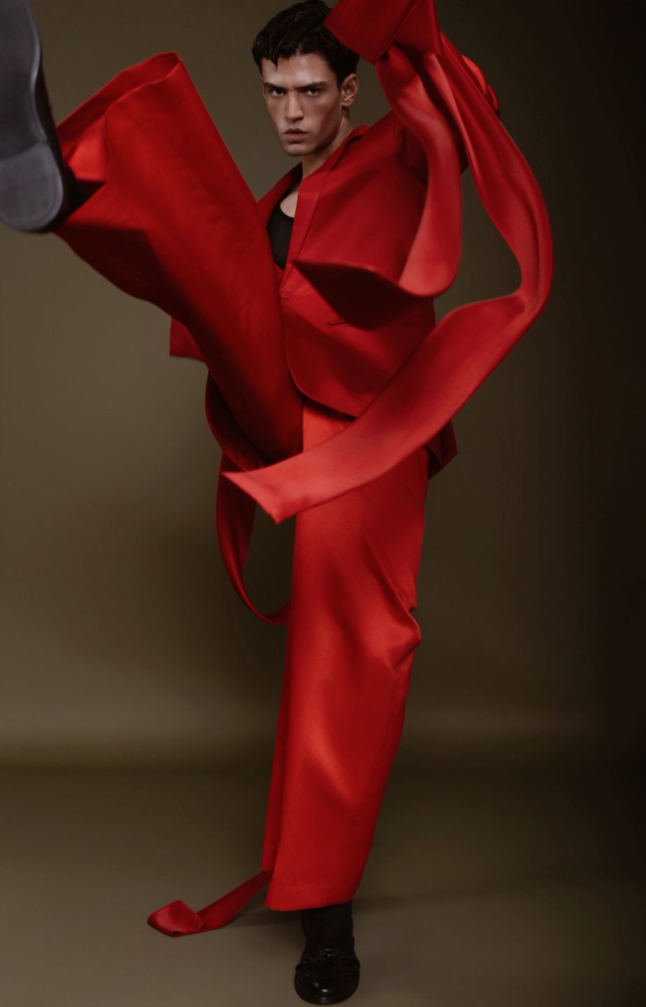 path:images/406aoosp/production/c02a7f6372ba5189bc8048296b074f44963bdea9-4267x6650.jpg
