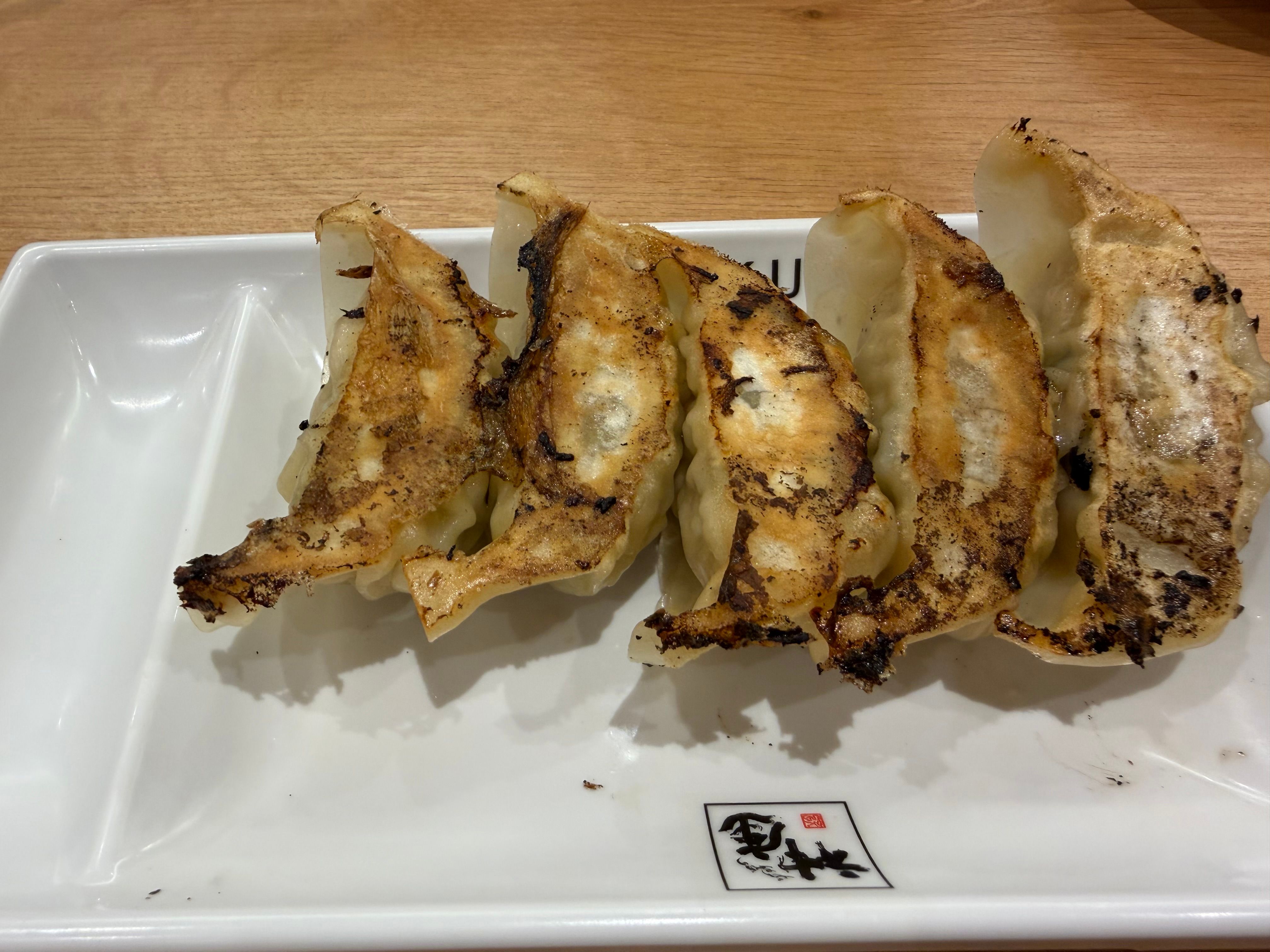 餃子も美味しい