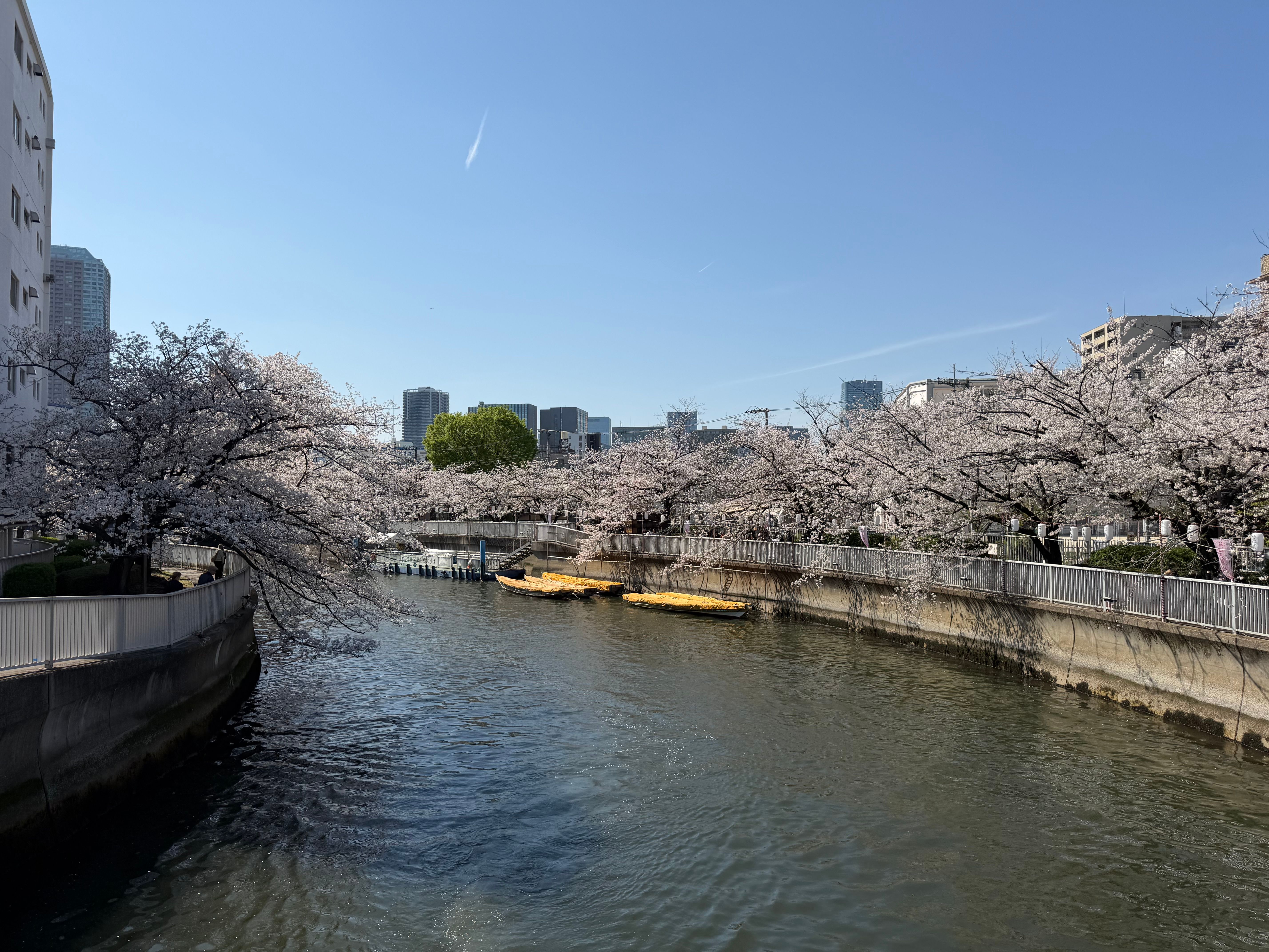 門前仲町の駅のそば