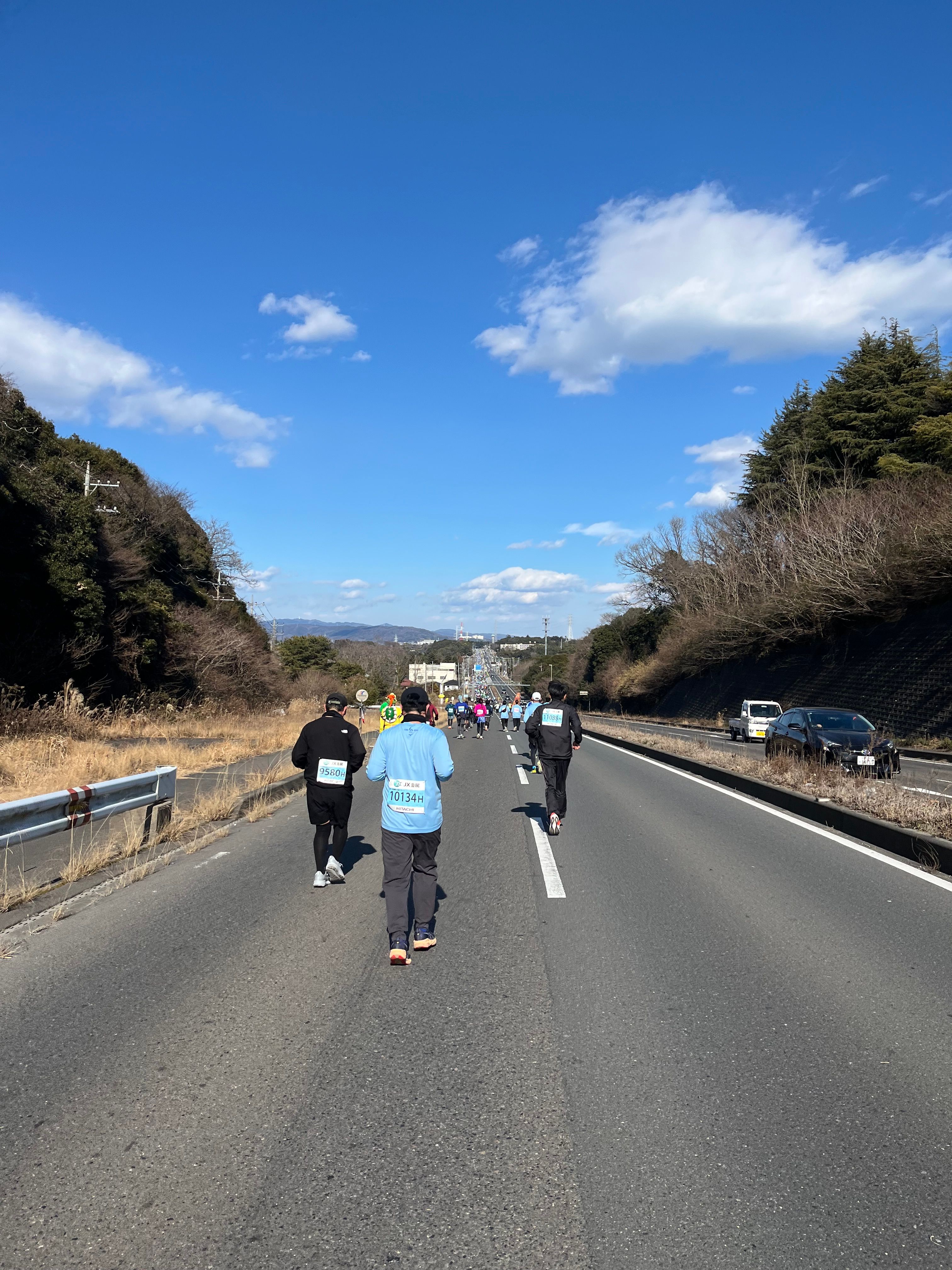 降りは楽だなーと思いながら先をみると登りが