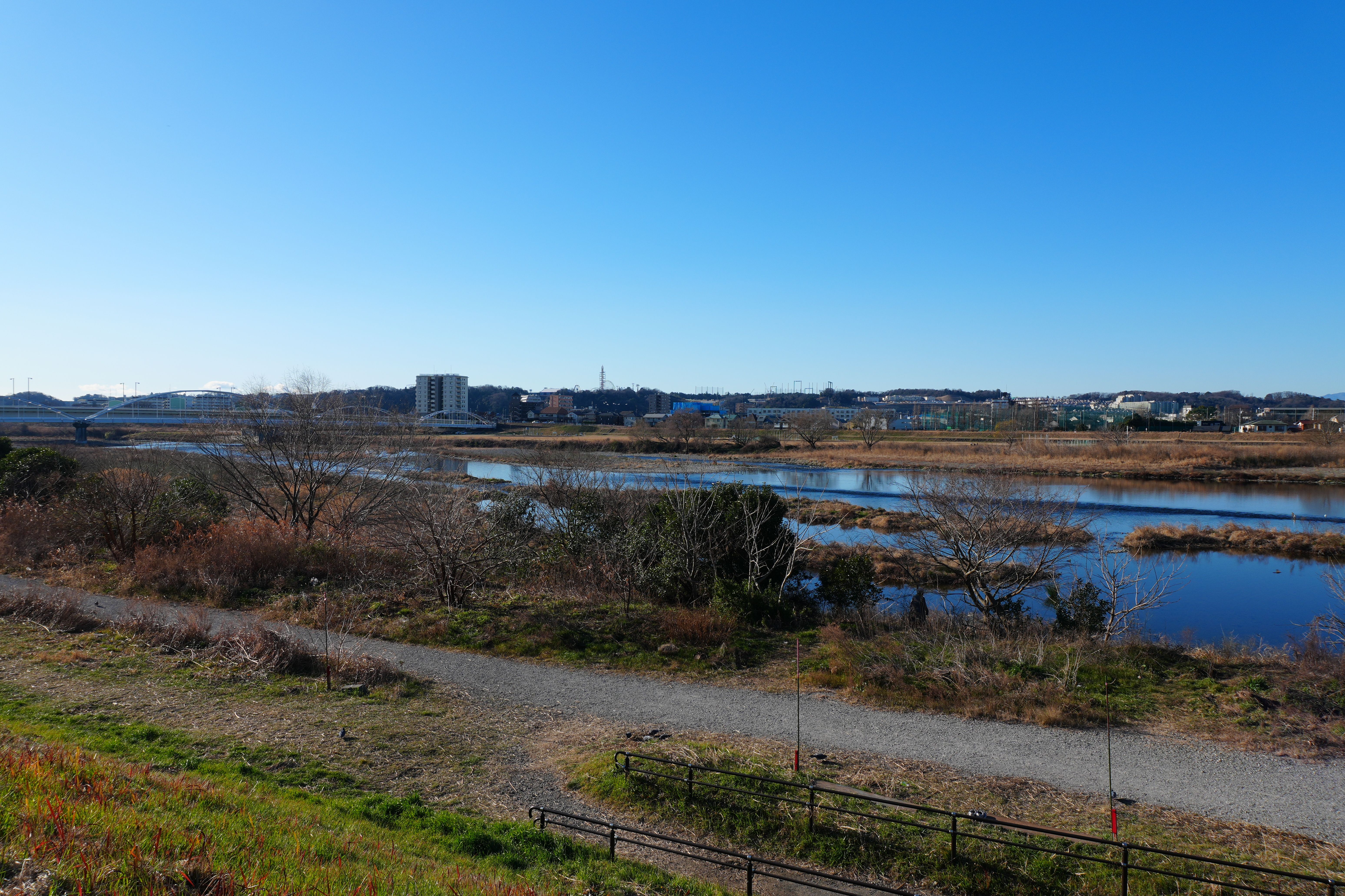 E PZ 16-50mm F3.5-5.6 OSS II - ISO 100 24 mm ƒ10 1/160s - 6192 × 4128