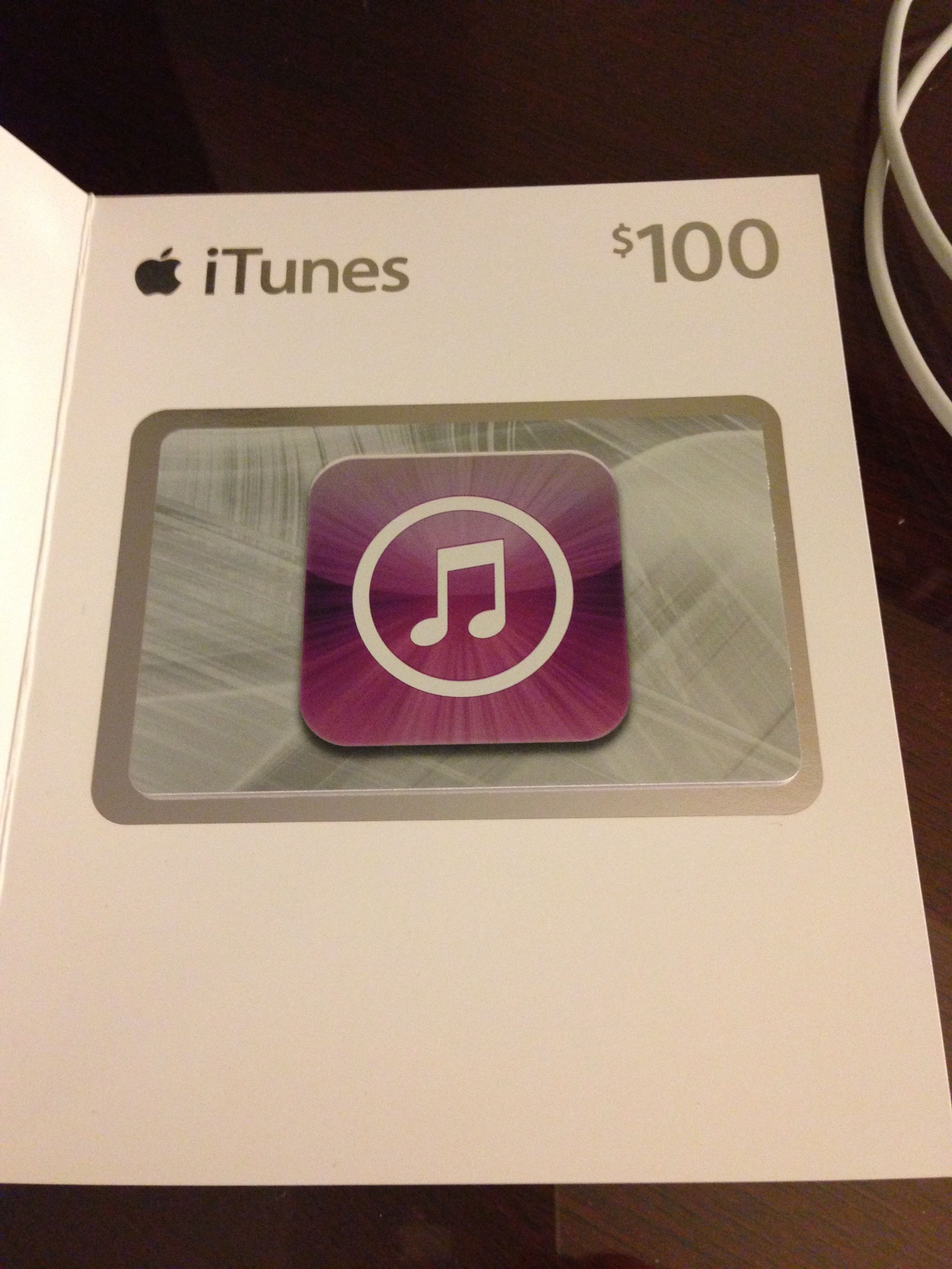 Apple Music カード $100