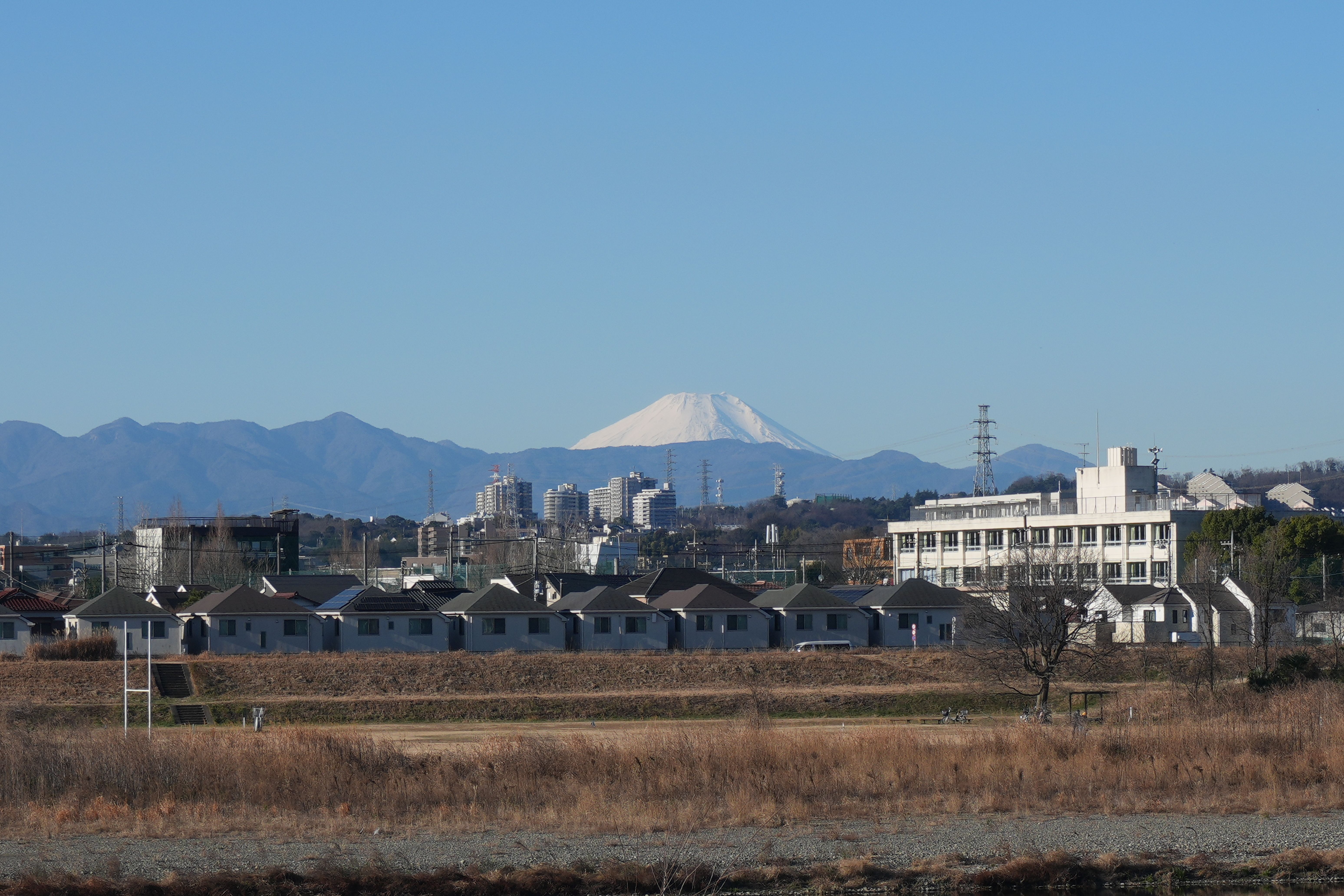 E PZ 16-50mm F3.5-5.6 OSS II - ISO 100 75 mm ƒ9 1/320 s - 6192 × 4128