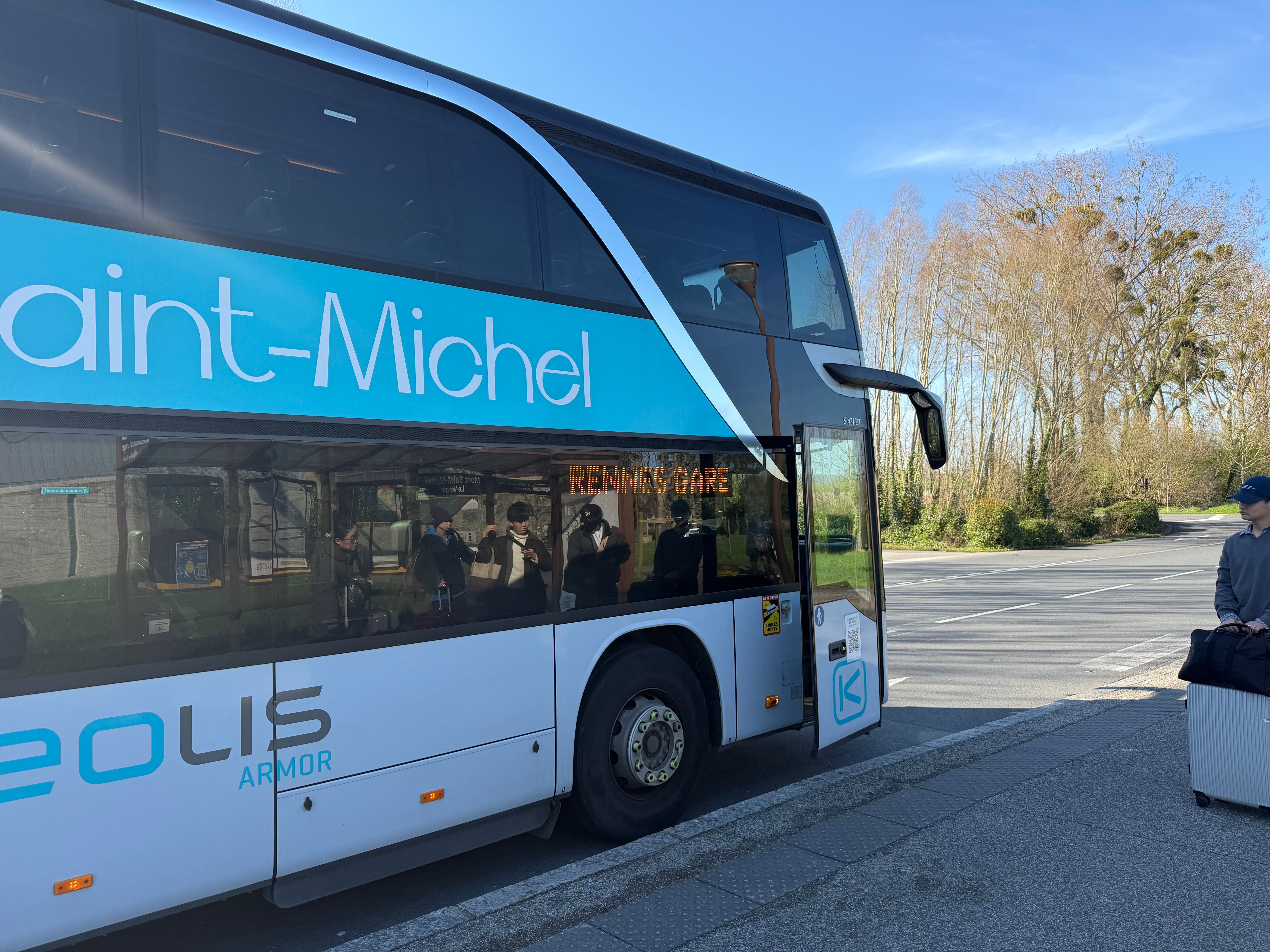 Keolis のバスでモン・サン・ミシェルへ