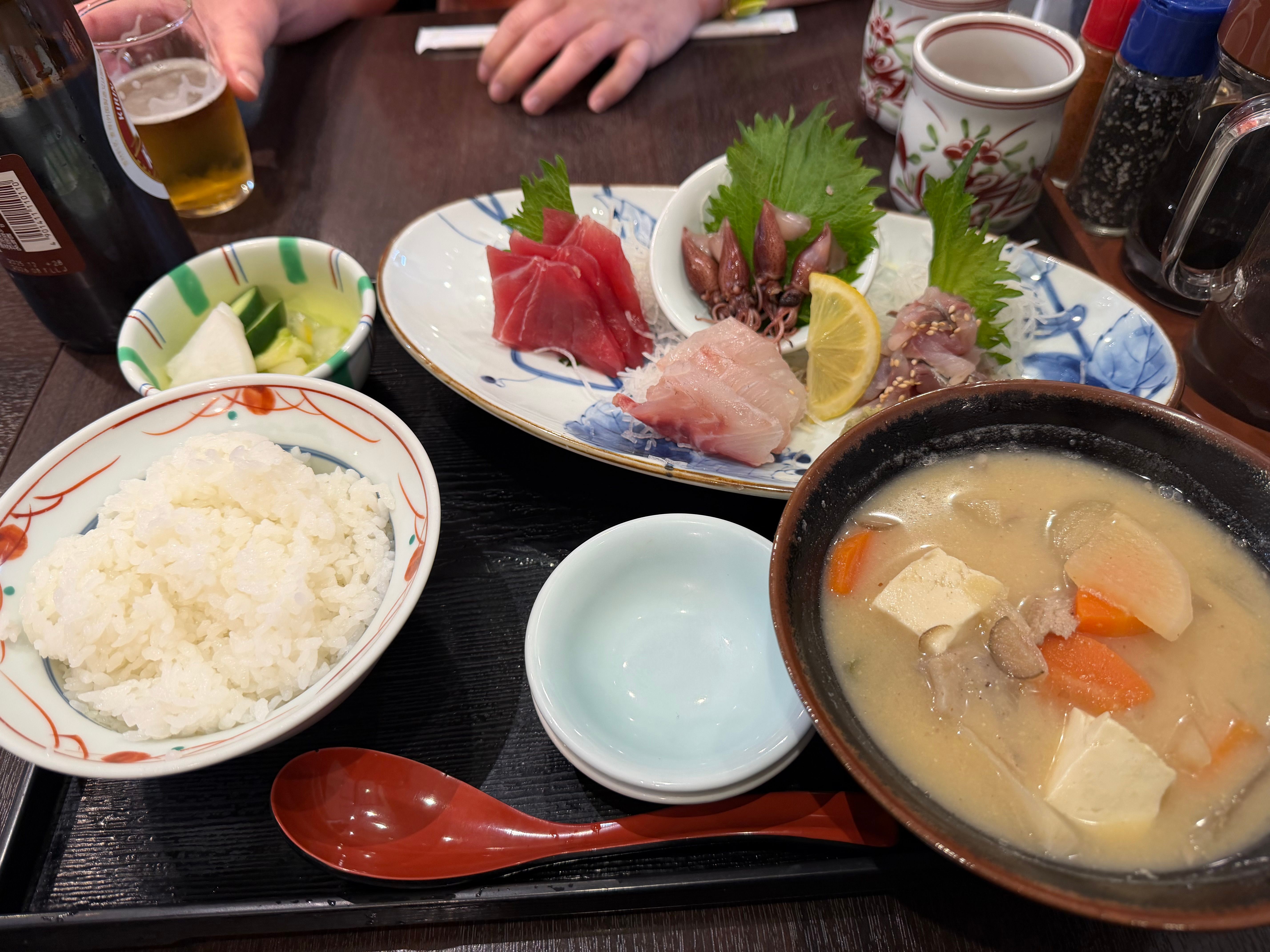 刺身4点盛り定食 豚汁変更