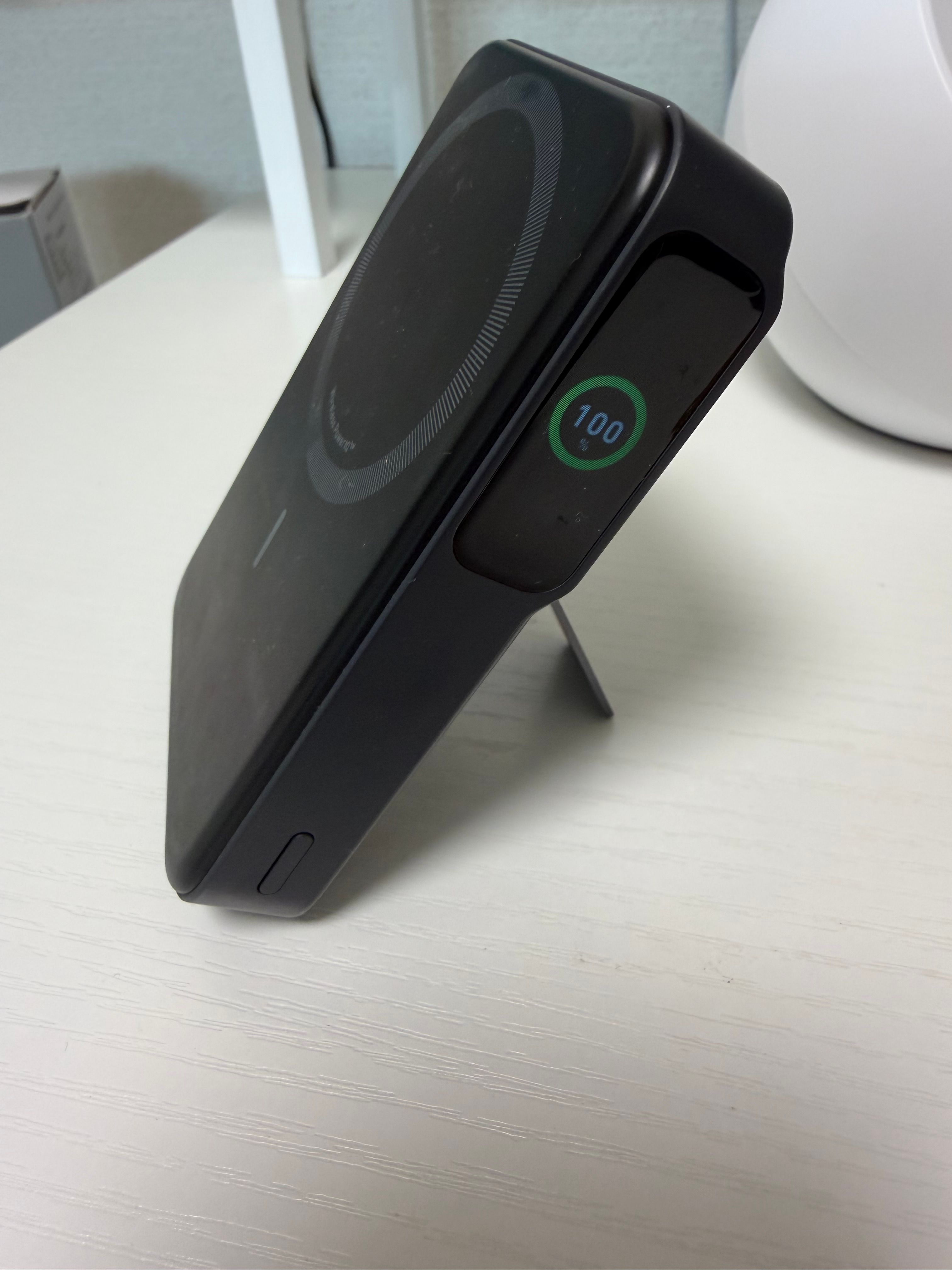 Anker MagGo Power Bank (10000mAh)