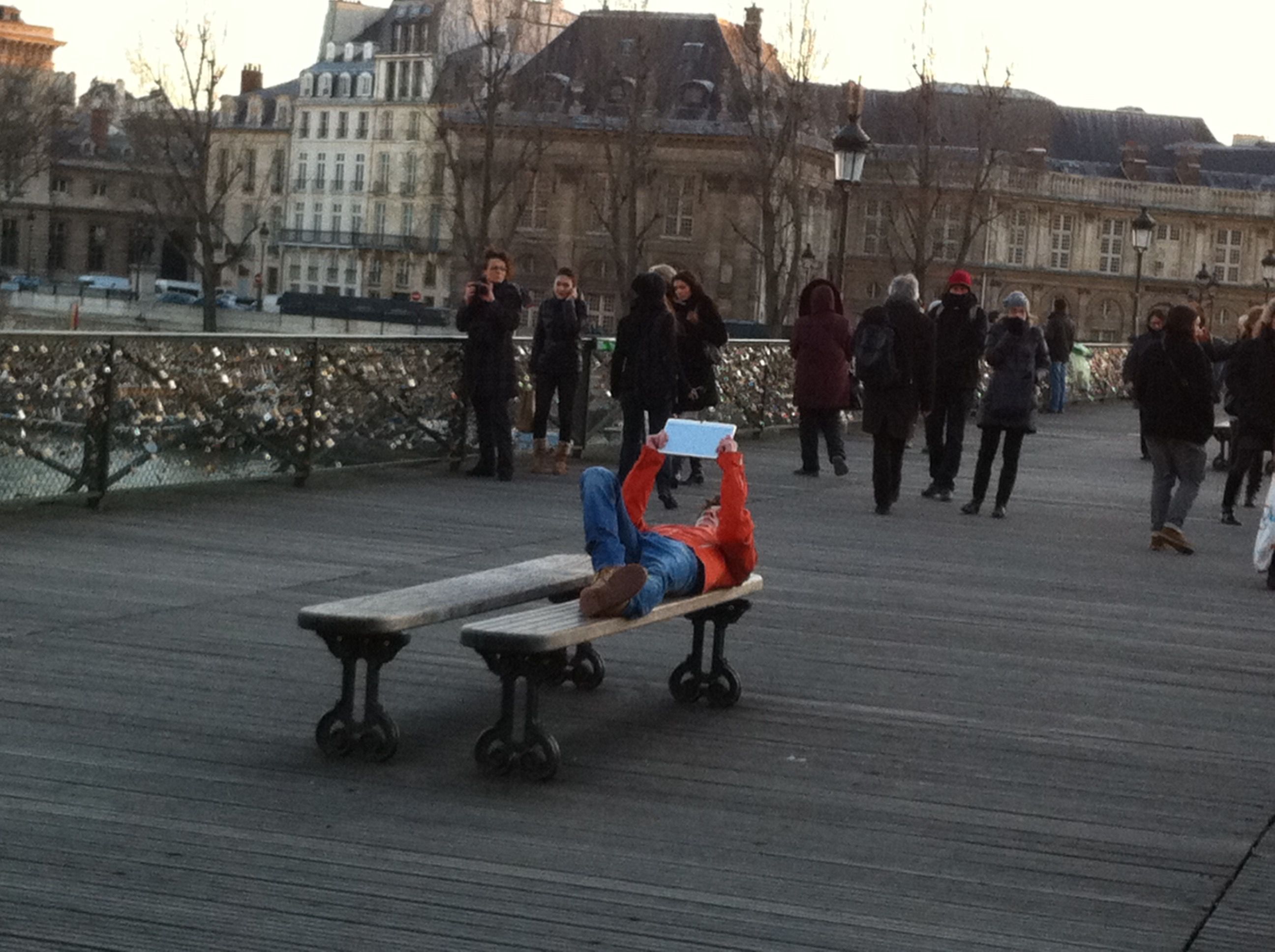 南京錠まみれの橋