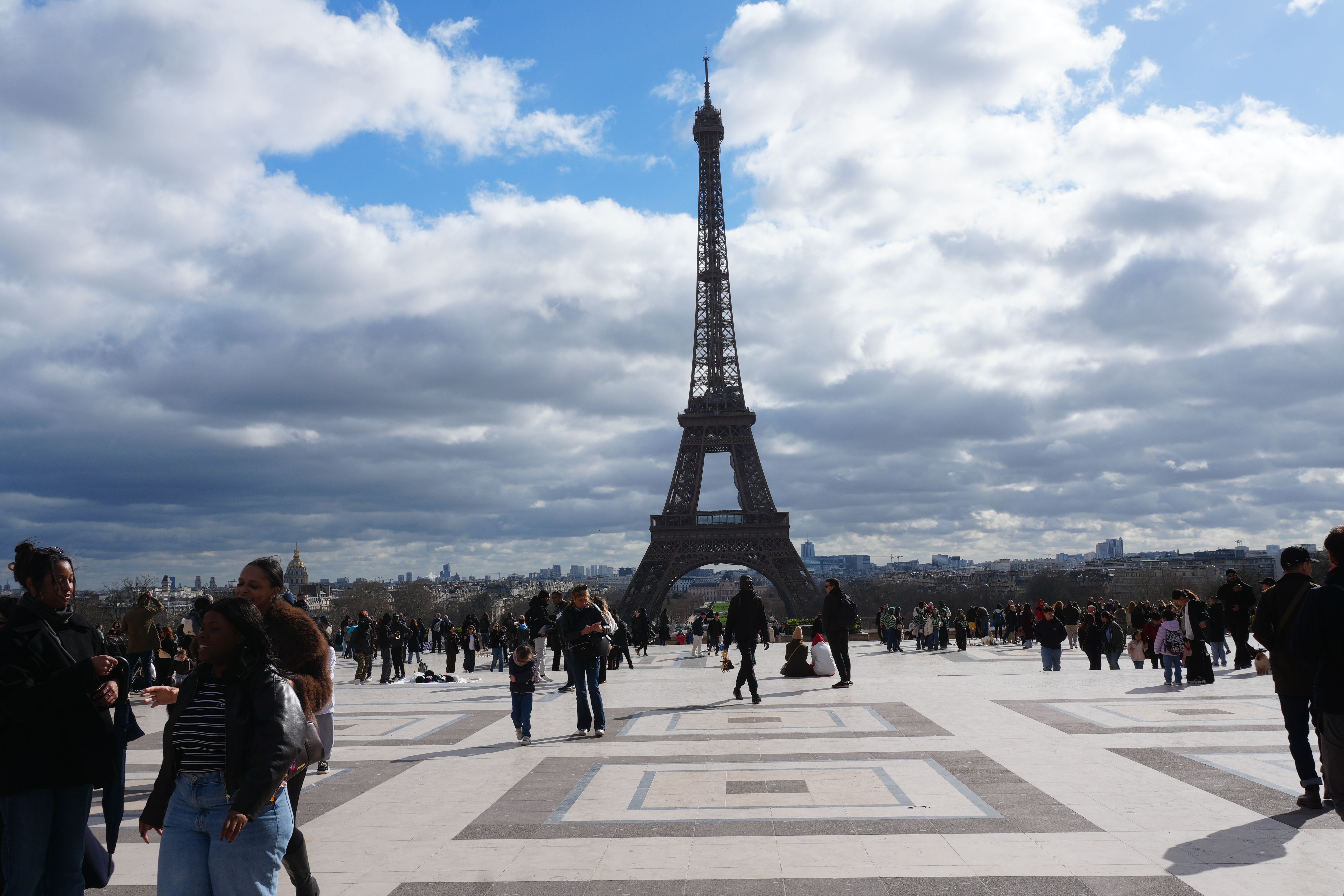 ここから見るエッフェル塔がいい感じ