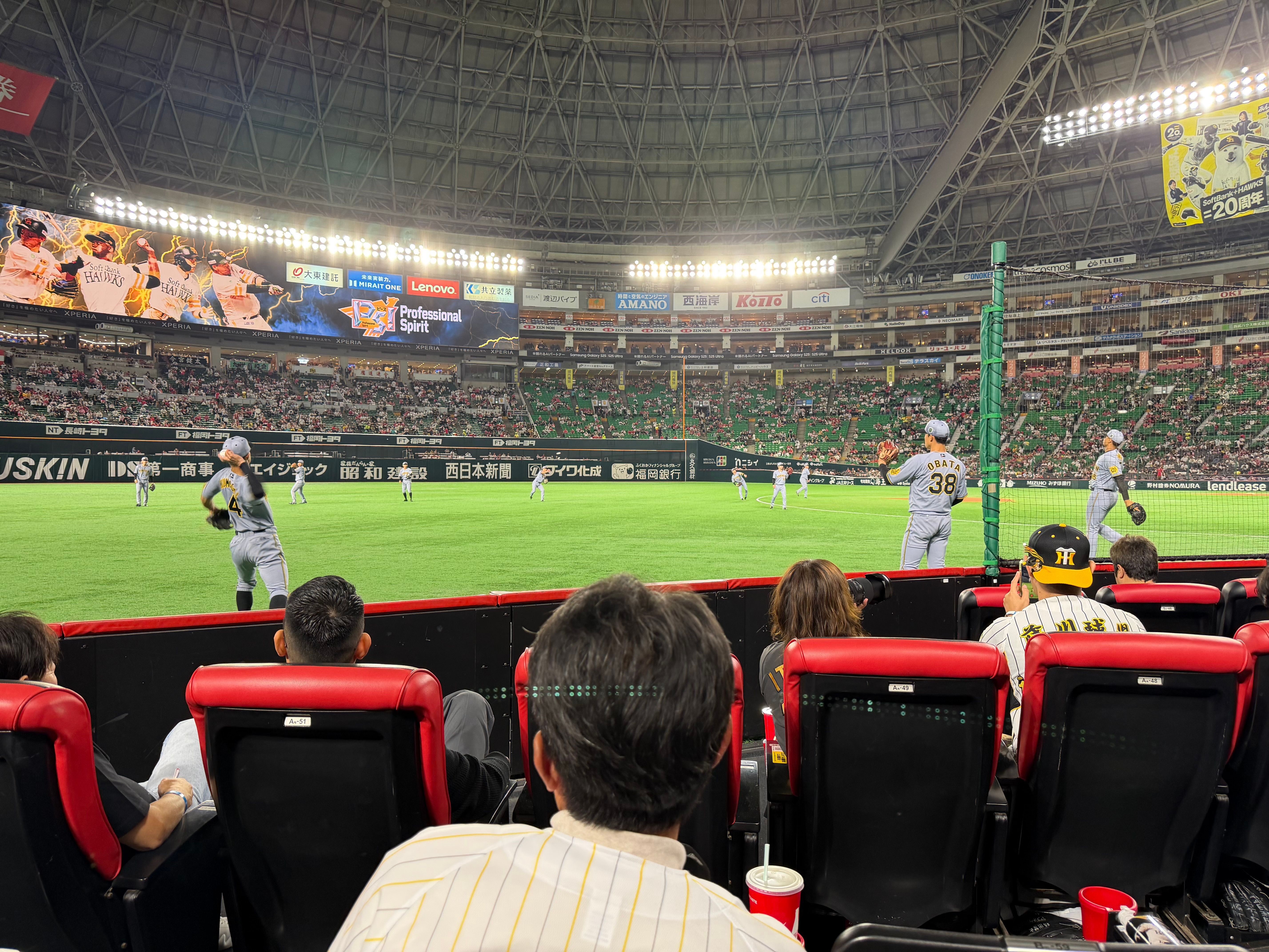 めっちゃ前すぎてキャッチボールが目の前