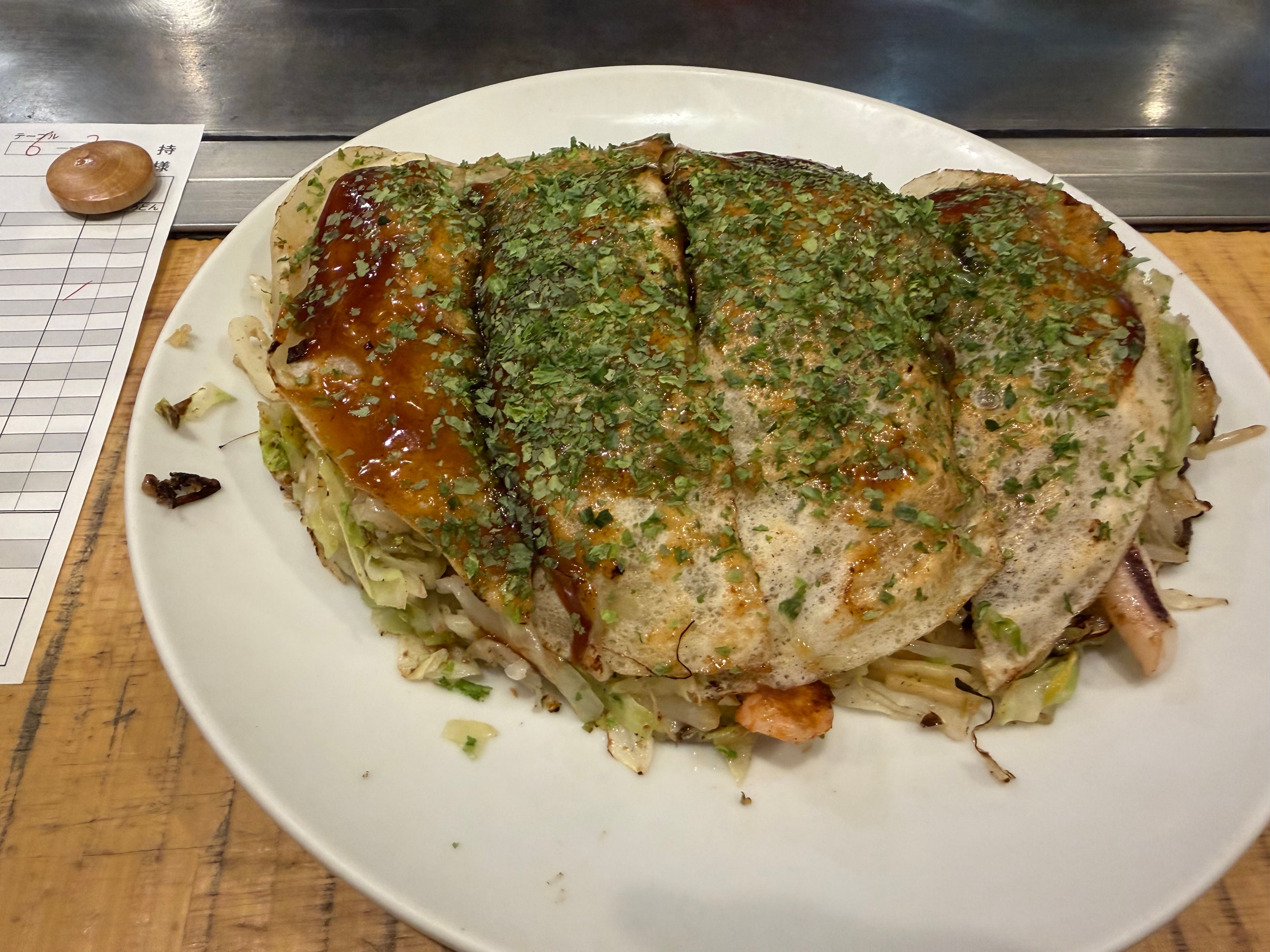 今回はお皿に乗せてもらってお箸で食べました