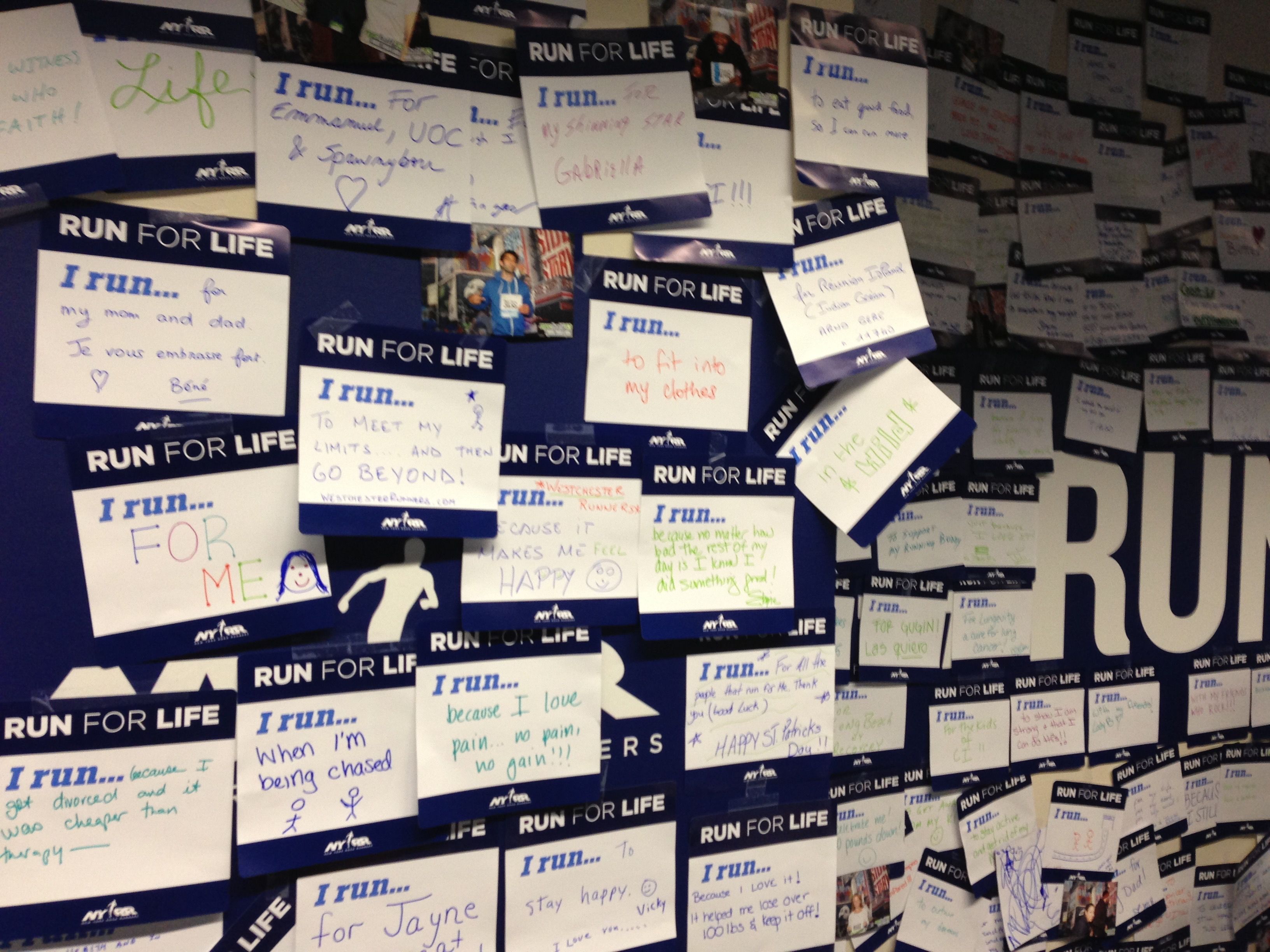 なぜ走るの?というメッセージカードが沢山