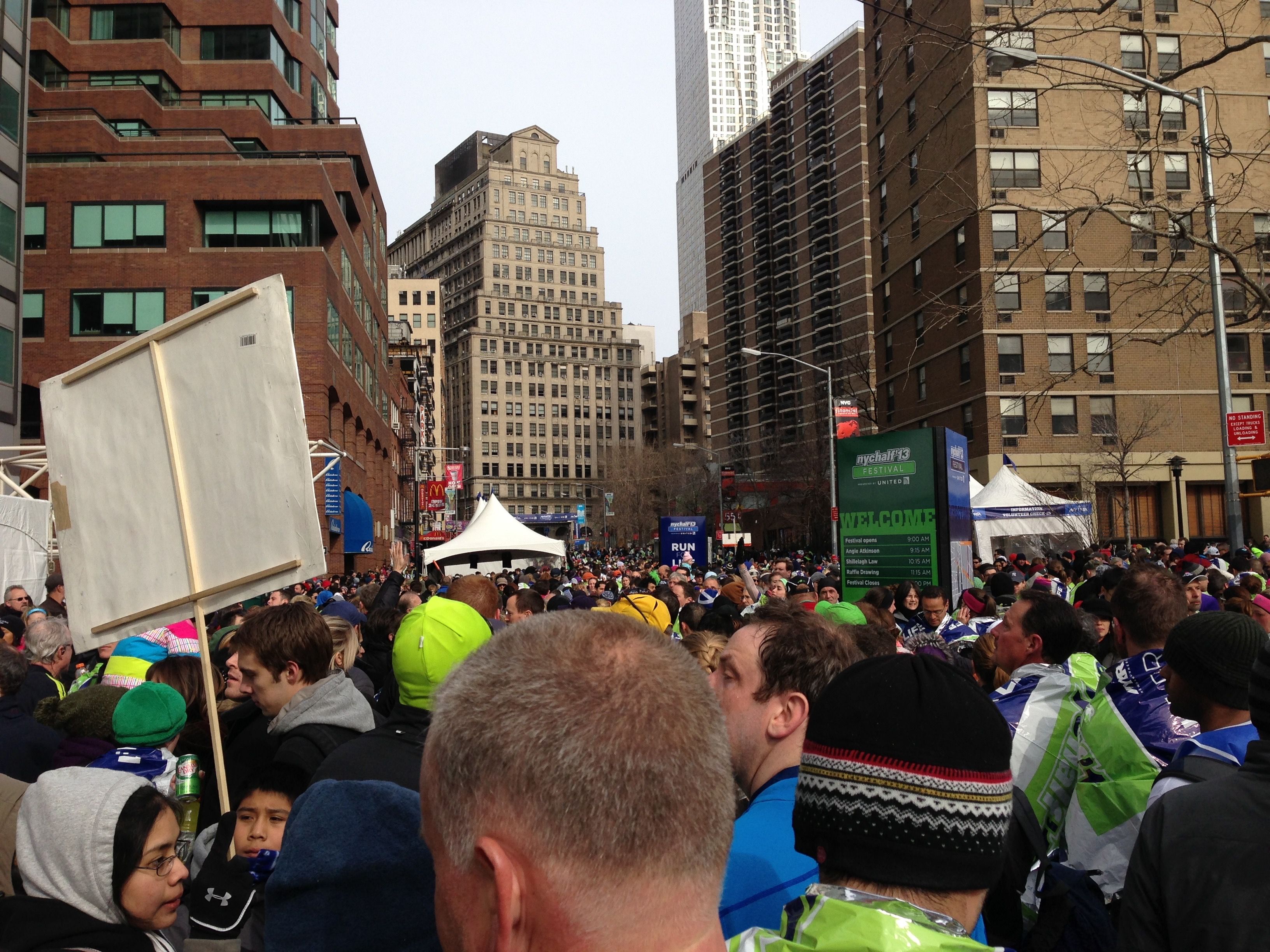 ゴール地点は多くの人が