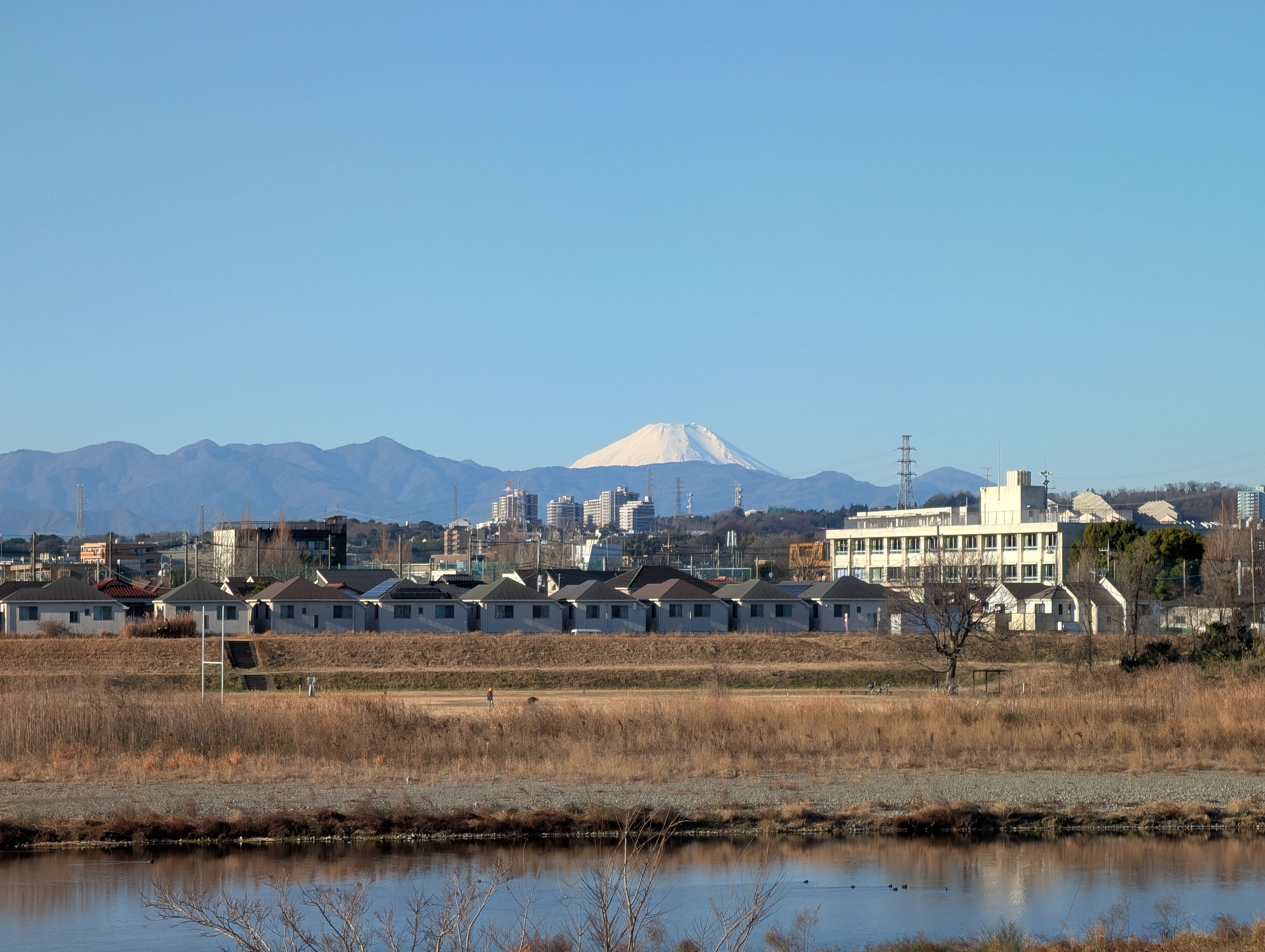 back camera 17.906mm  - ISO 41 110 mm ƒ2.8 1/1361s - 4080 × 3072