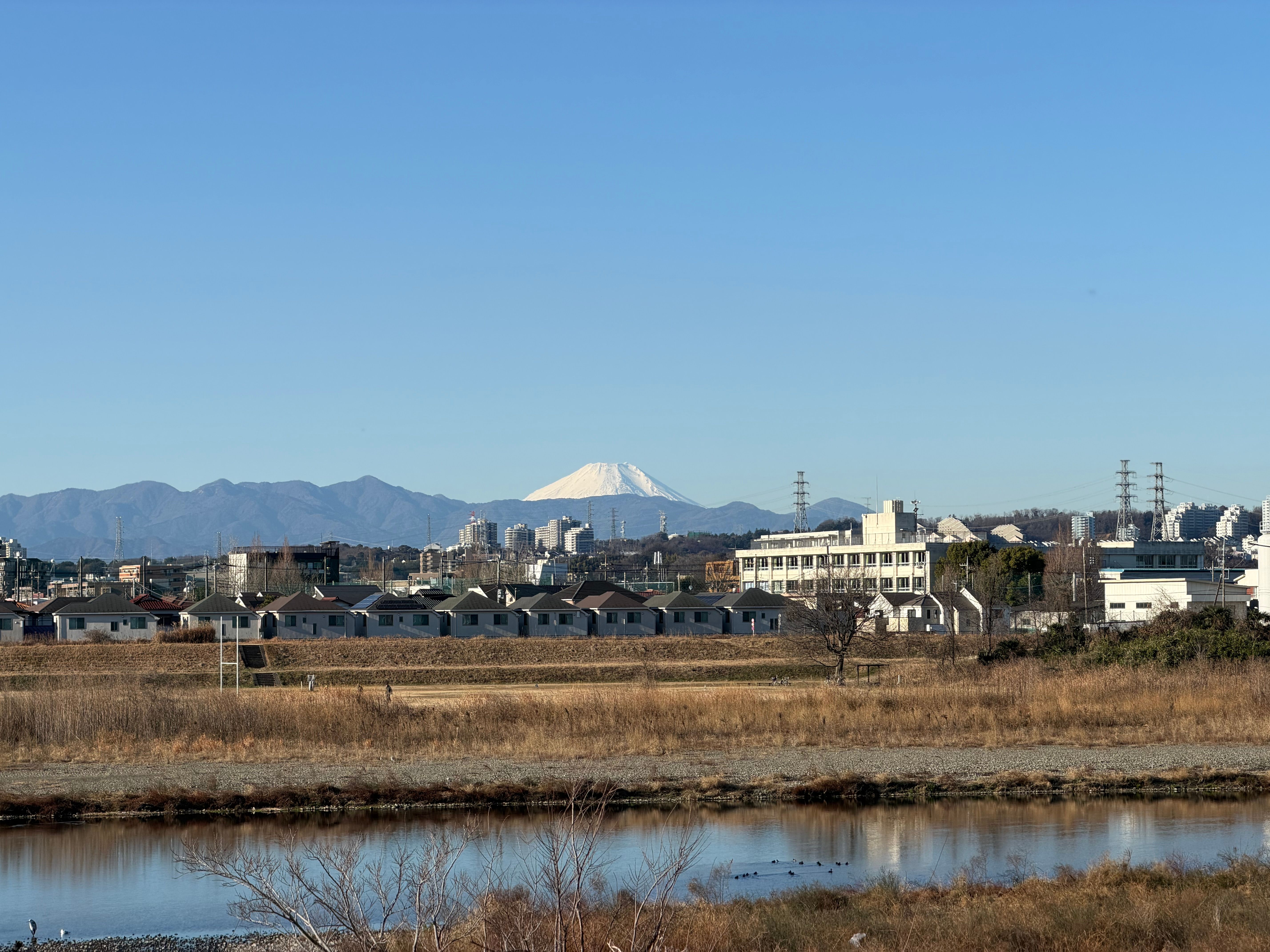 望遠カメラ 100mm - ISO 20 100 mm ƒ2.8 1/672s - 5712 × 4284