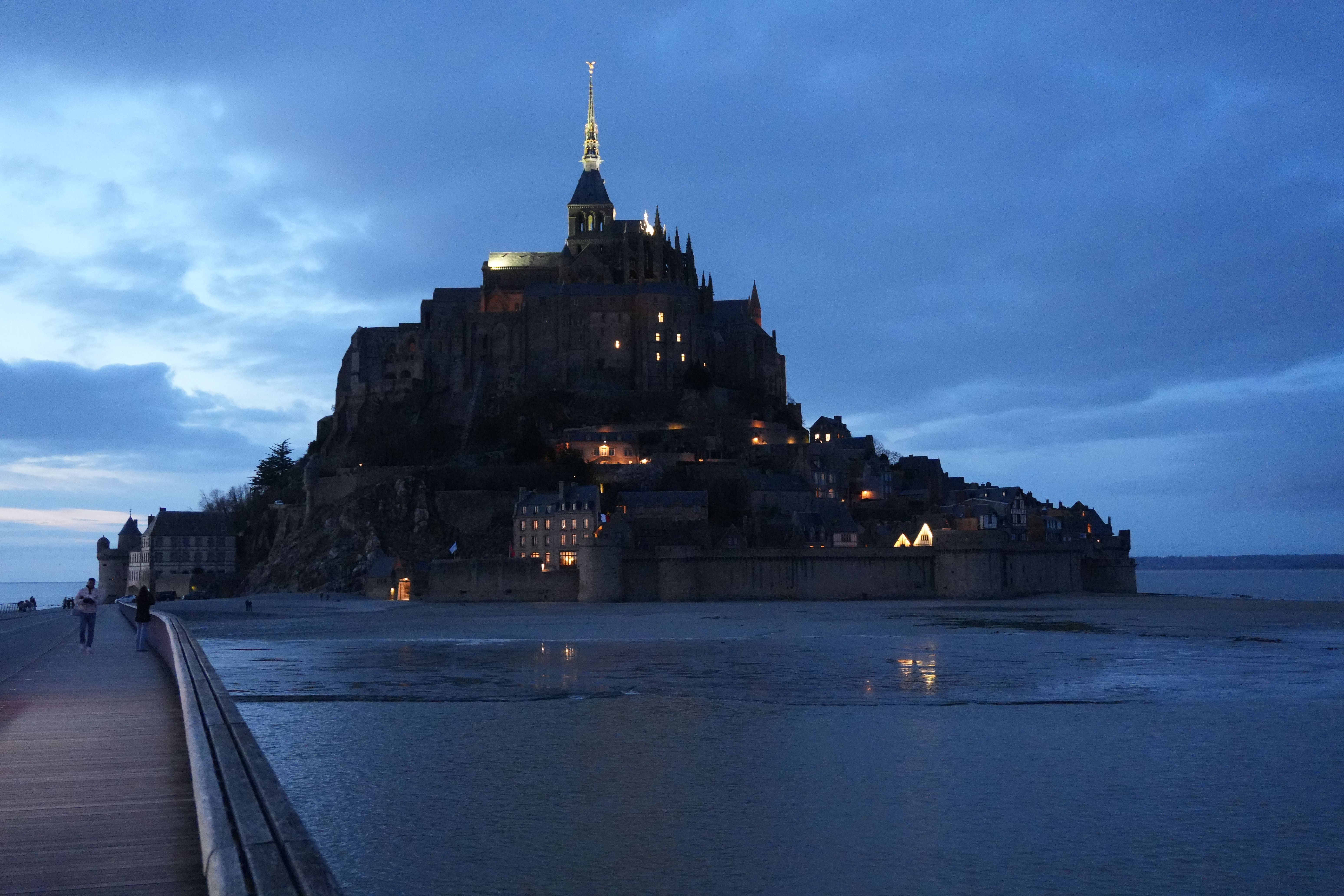 夜景は閑散期ということもありますが、それでも綺麗
