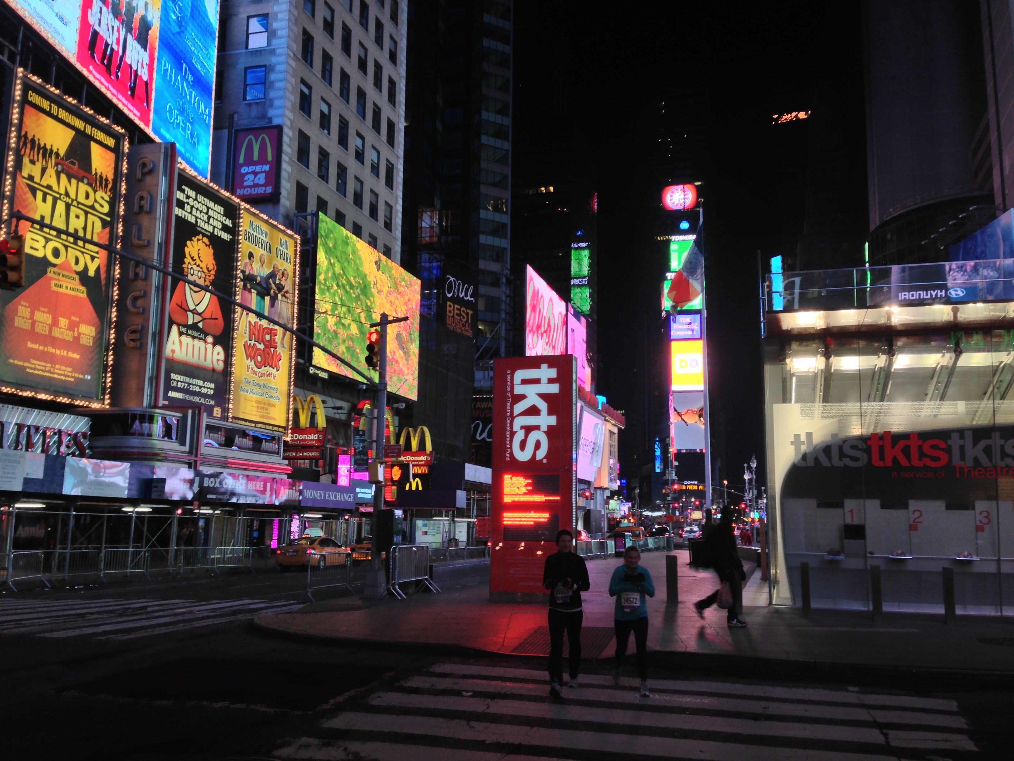 道路封鎖の模様