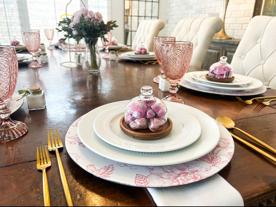 Elegant Holiday Tablescapes