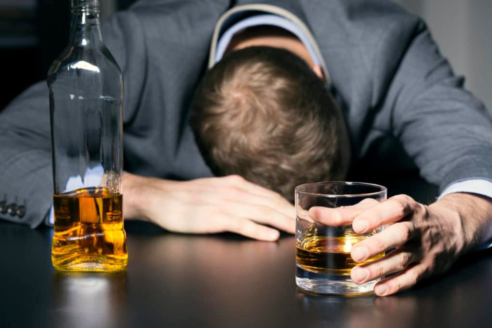 Mixing Prescription Drugs and Alcohol