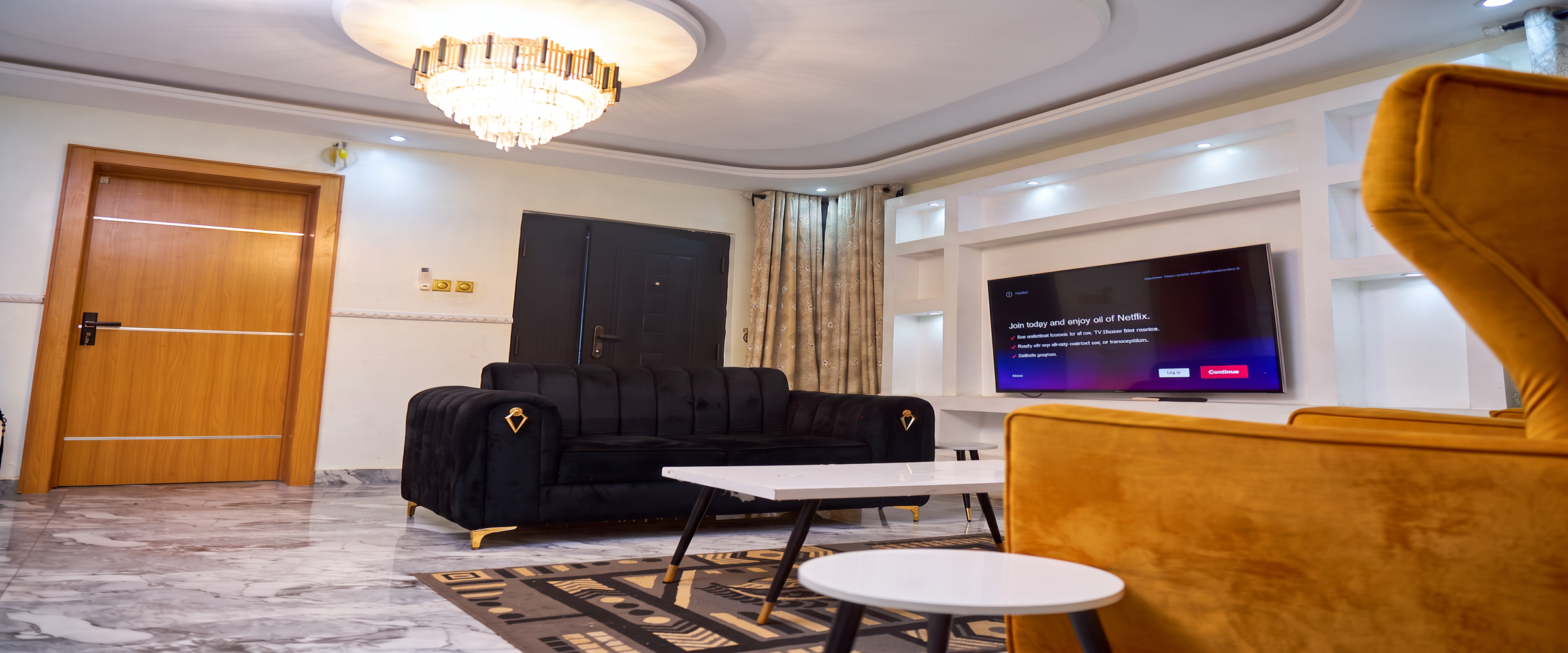 lounge right side