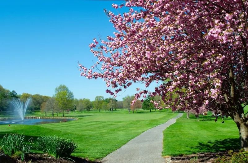 Eagle Hills Golf Course