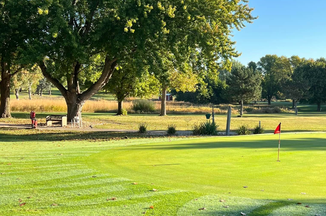 Gruis Recreation Golf (The Barn)