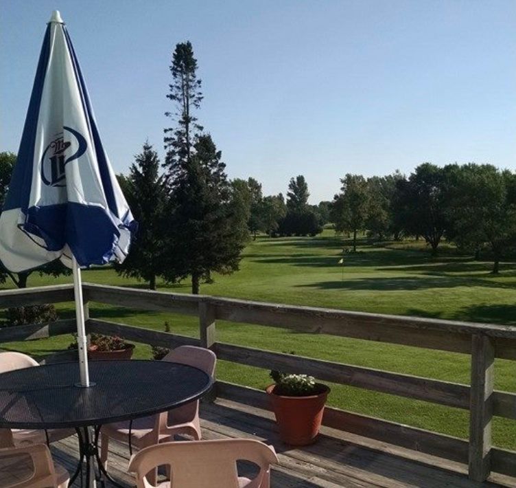 Pioneer Town and Country Club