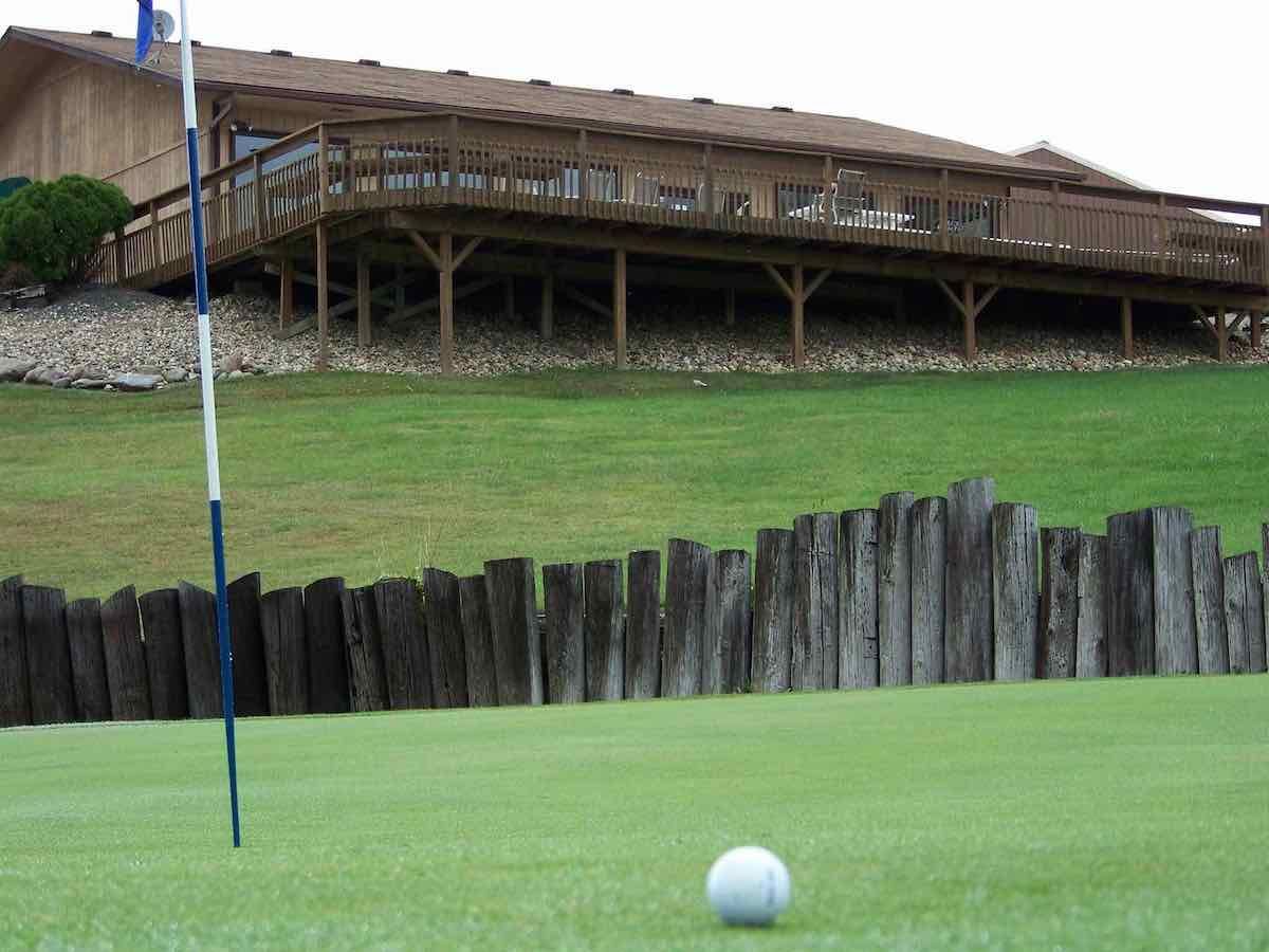 Twin Anchors Golf Course
