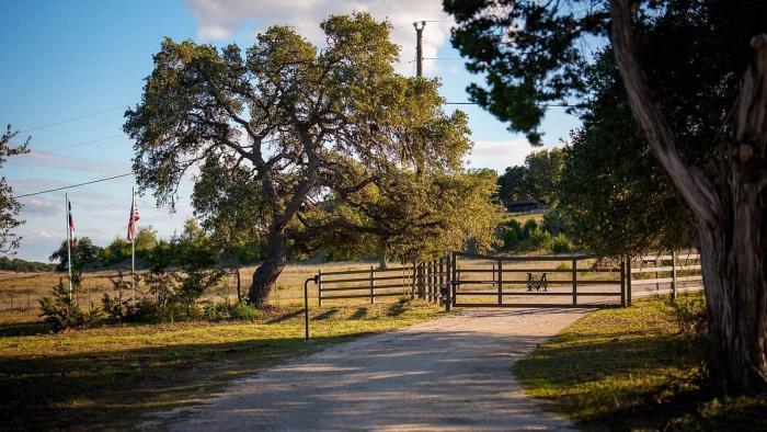 Grounds, listing photo 8 of 30, 520 Flying R Ranch Rd, Spring Branch, TX 78070