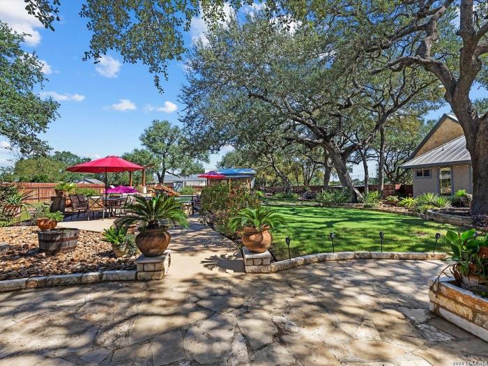 Outdoor living, listing photo 25 of 30, 627 River Chase Way, New Braunfels, TX 78132