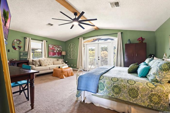 Primary suite, listing photo 28 of 30, 1271 White Water Rd, New Braunfels, TX 78132