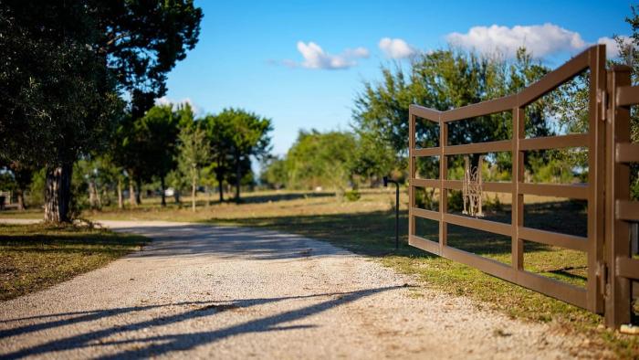 Grounds, listing photo 9 of 30, 520 Flying R Ranch Rd, Spring Branch, TX 78070
