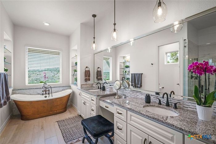 Bathroom, listing photo 28 of 30, 1543 Via Principale, New Braunfels, TX 78132