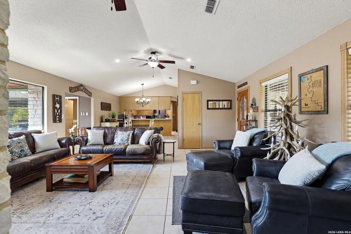 Living area, listing photo 19 of 30, 1271 White Water Rd, New Braunfels, TX 78132